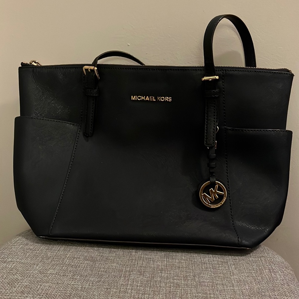 Michael Kors Navy Blue Jet Set Tote
